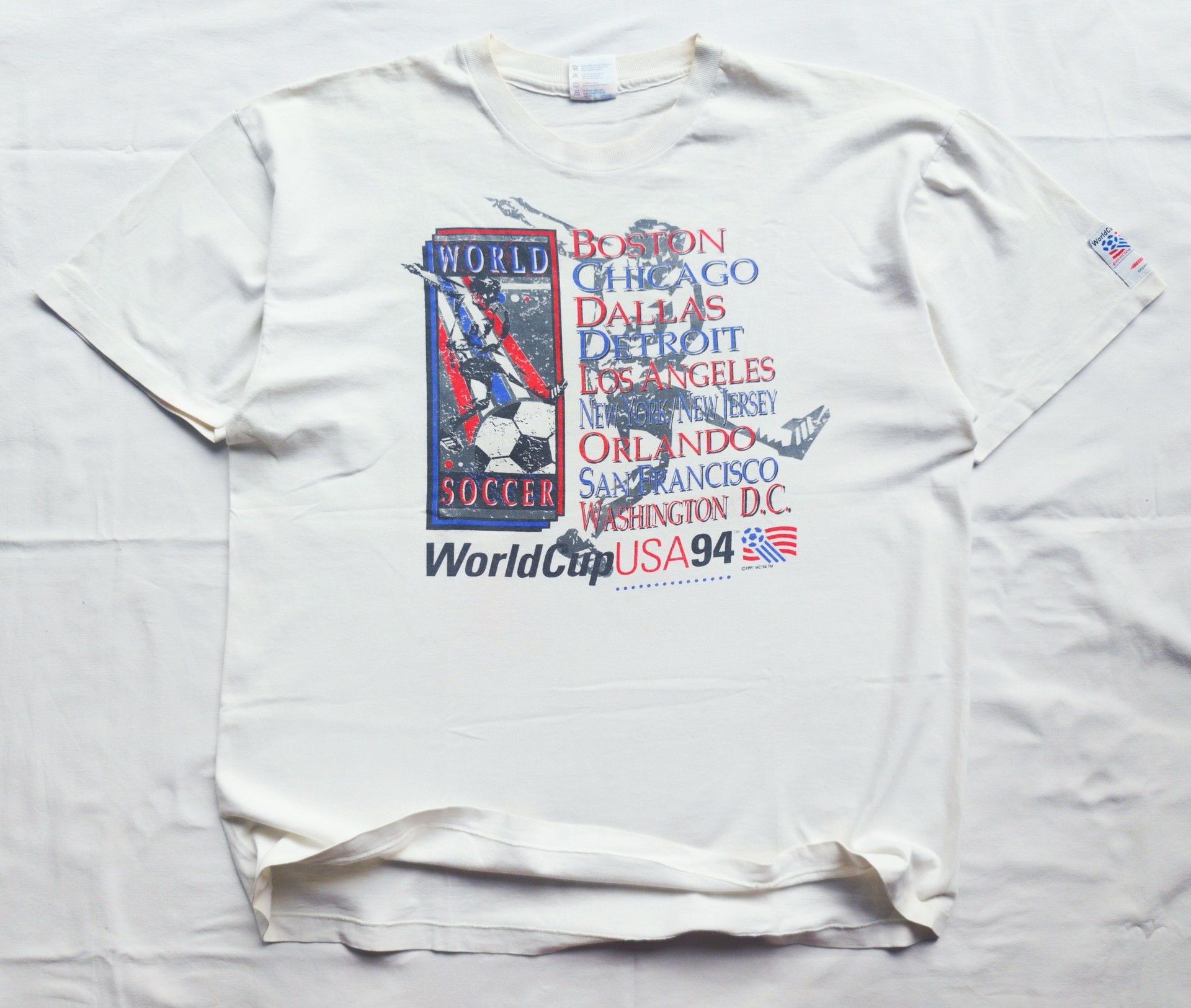 LEGENDARY!! 1994 FIFA WORLD CUP USA TEE | ZThrifts