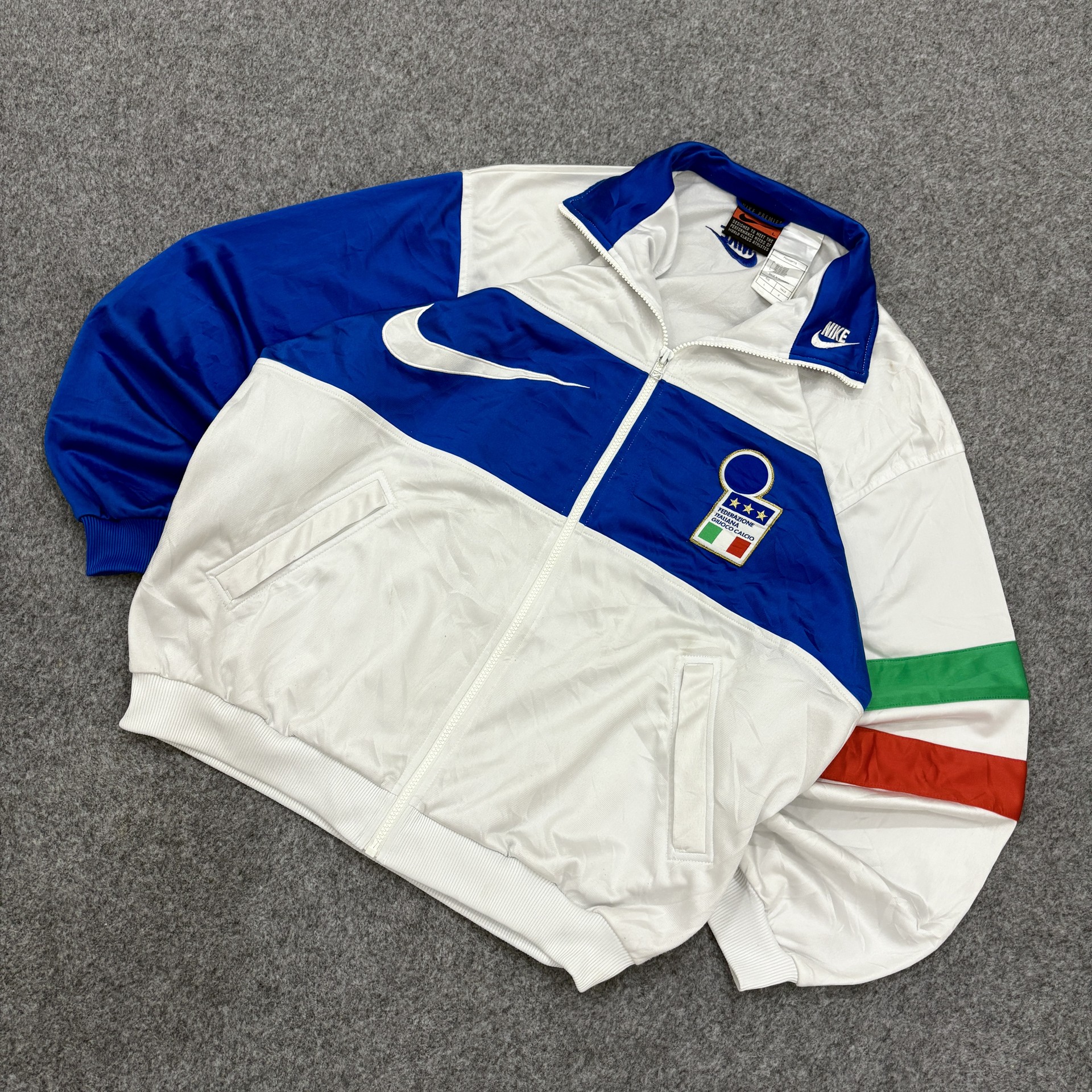 90s Nike premier italy jacket | ZThrifts