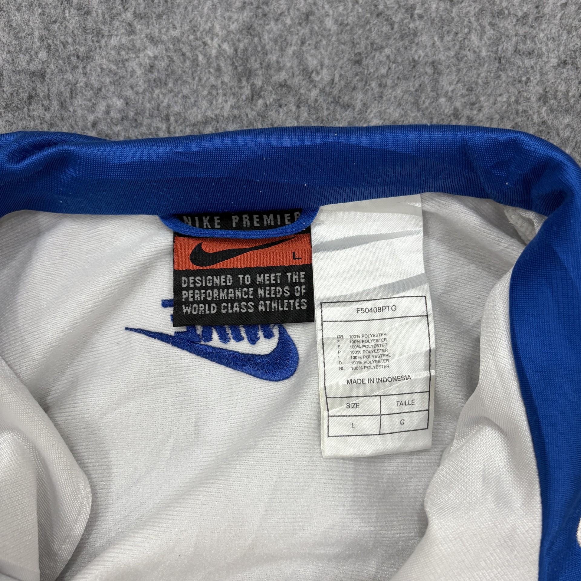 90s Nike premier italy jacket | ZThrifts