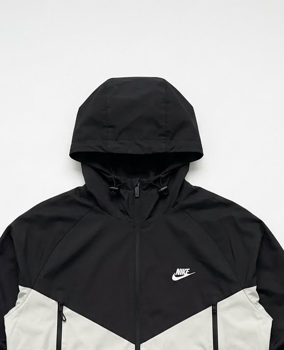 Nike tech jacket | ZThrifts