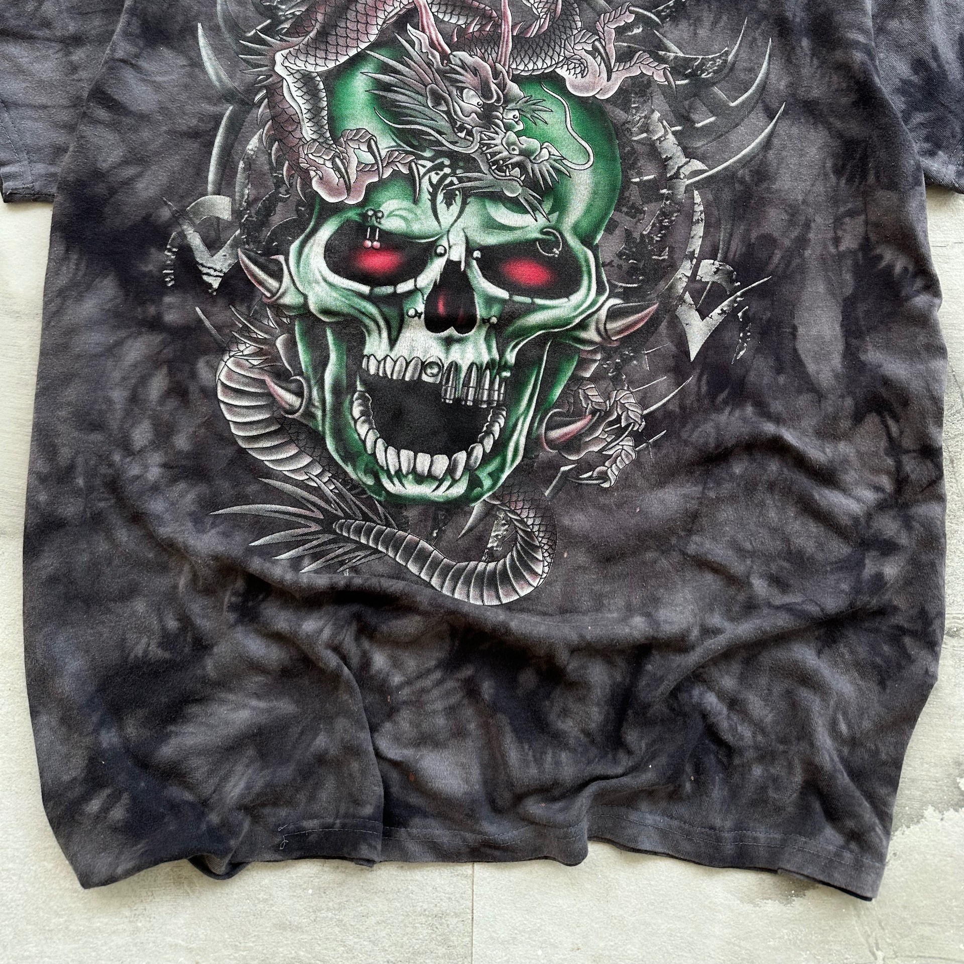 VINTAGE DRAGON SKULL TEE | ZThrifts